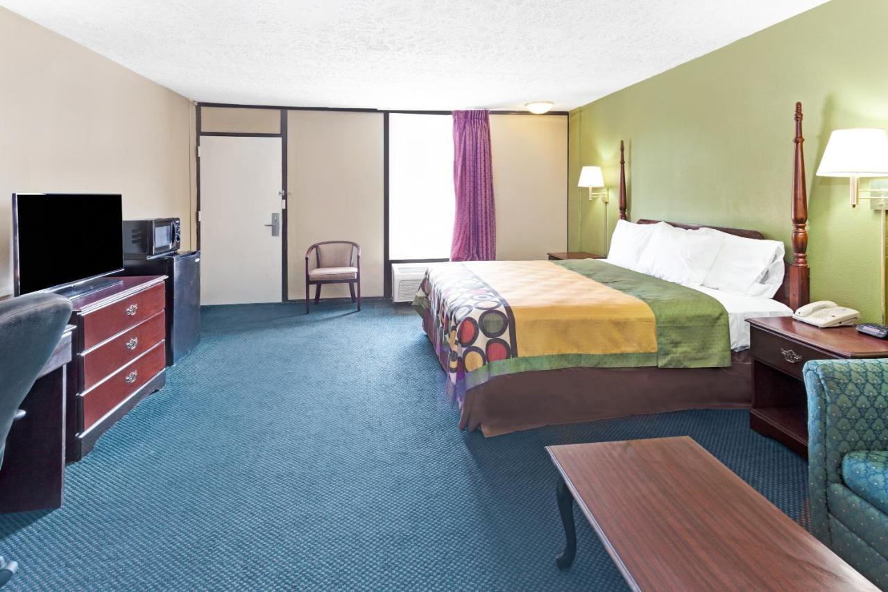 Super Inn & Suites كارولتون المظهر الخارجي الصورة